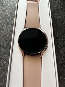 Samsung Galaxy Watch 4 (2 фото из 3)