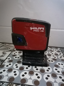 Hilti laser pmc 46 (1 foto / 3)