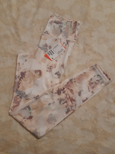 UUS!Naiste retuusid H&M (1 foto / 1)
