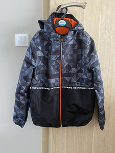 Новая к/с ветрозащитная куртка 134см-140см (1 фото из 3)