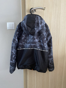 Новая к/с ветрозащитная куртка 134см-140см (3 фото из 3)