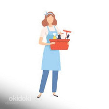 Две женщины ищут работу по уборке