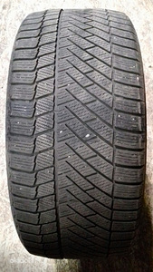 275/40 R21 Континенталь (1 фото из 1)