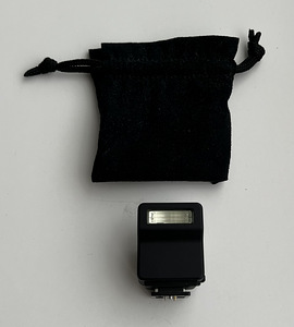 Leica Flash Unit for D-Lux (Typ 109) & D-Lux 7 (Black) (1 foto / 2)