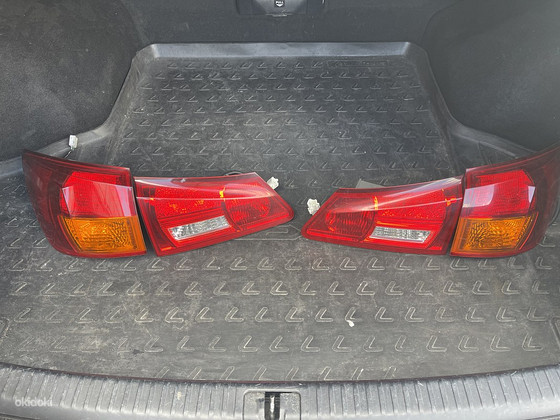 Tagatuled Lexus IS220d/IS250/350