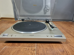 Pioneer PL-8 Fully Automatic Turntable (4 foto / 5)