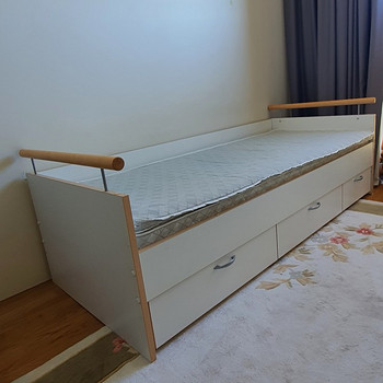 Laste voodi hoiukastidega,valge/ lükandustega beebivoodi