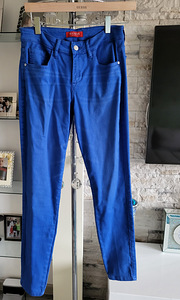 Guess teksad 27 uued (SMART TASUTA) (2 foto / 4)