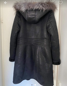 Naiste kapuutsiga parka (2 foto / 2)
