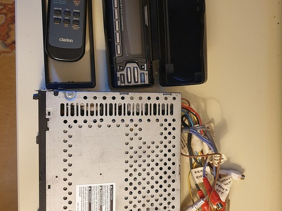 CLARION DRX960RZ Высококлассный CD-плеер старой школы!