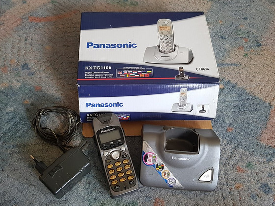 Телефон Panasonic KX-TG1100