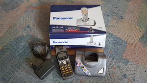 Телефон Panasonic KX-TG1100 (1 фото из 1)