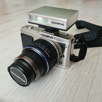 OLYMPUS PEN E-P1