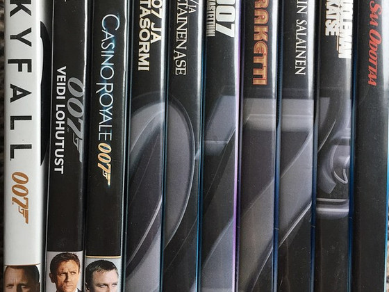 007 ja The Simpson Classics DVD комплекты