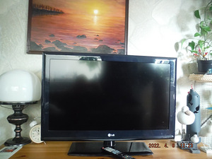 Teler LG 79x50 cm, 32 tolli (1 foto / 3)