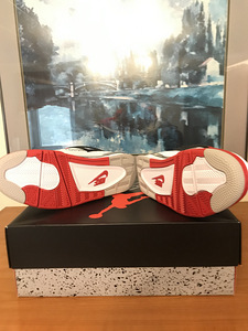 Air Jordan 4 Retro Fire Red (2020) (4 foto / 6)