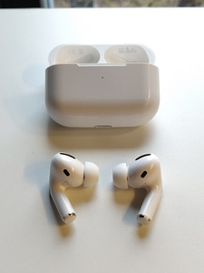 Airrpods Pro копия / клон (1 фото из 3)