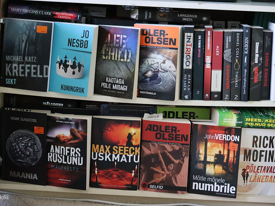 400 Книг о криминальной и триллерной литературе