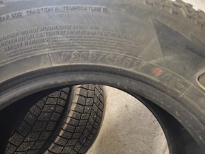 Шины p265/65 R17 110T Yokohama (2 фото из 4)