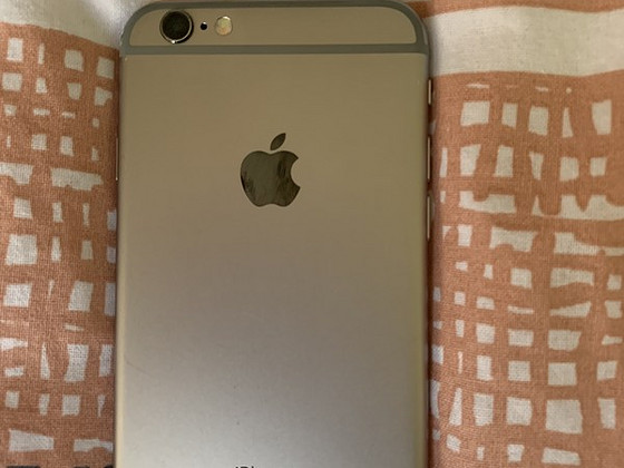 Продам Iphone 6s