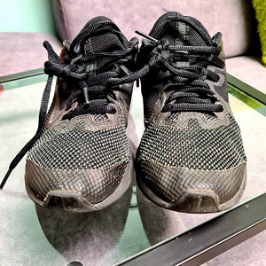 Nike jooksutossud/jooksujalatsid 36 (4 foto / 4)