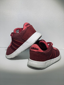 Кроссовки adidas, размер 23 (2 фото из 3)