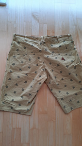 Новые мужские шорты CROPP 36 (2 фото из 5)