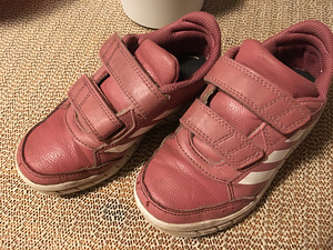 Adidas tossud nr 28 (1 foto / 3)