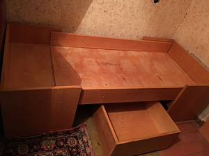 Кровать детская из ДСП (1 фото из 2)