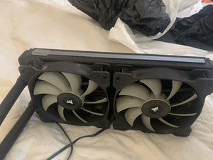 Corsair H115i 280mm Extreme Perfomance (4 foto / 7)