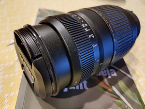 Tamron Di AF 70-300mm f/4.0-5.6 для Nikon + солнцезащитный козырек (1 фото из 2)