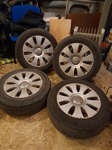 Audi A6 originaal valuveljed R16 suverehvidega (3 foto / 3)