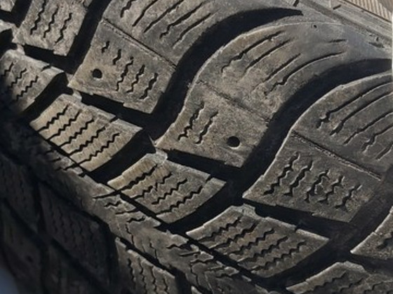 Rehvid 215/60 r17