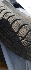 Резина 215/60 r17 (2 фото из 2)