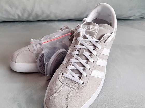 Новые теннисные кроссовки ADIDAS!