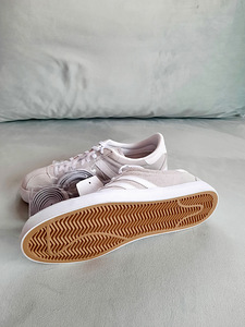 Новые теннисные кроссовки ADIDAS! (4 фото из 4)