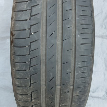 235 /45 /17 Continental premiumcontact6