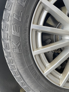 Резина 205/55 r16 (2 фото из 3)