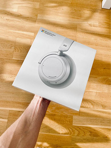Microsoft Surface Headphones 2 juhtmevabad kõrvaklapid (1 foto / 4)