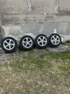Hankook naelrehvid koos velgedega (1 foto / 3)