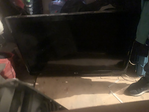 Продам TV (2 фото из 3)
