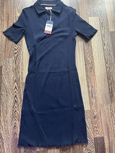 Uus Tommy Jeans kleit (3 foto / 3)