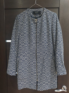 Zara Basic удлинённый пиджак на замке, размер М. (2 фото из 3)
