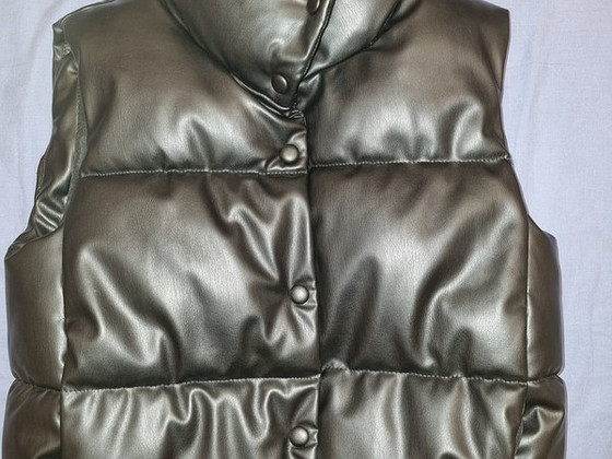 Жилетка zara s(новая)