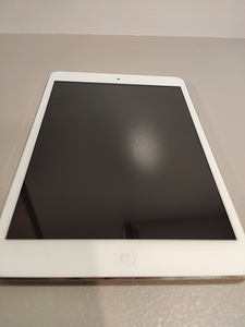 iPad mini 32 ГБ Wi-Fi + мобильный (1 фото из 3)