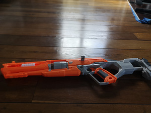 Nerf alpha hawk mängu püss (1 foto / 2)