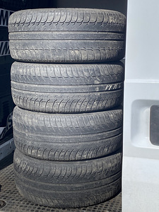 BF Goodrich g-Grip 245/45 R17 99Y XL (1 foto / 4)