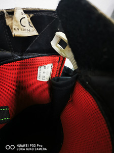 Продам кроссовые сапоги р40 (1 фото из 3)