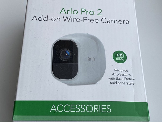 NETGEAR Arlo Pro 2 Wireless Camera (VMC4030P)