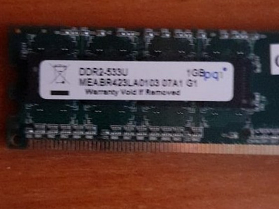 1 GB DDR2 RAM